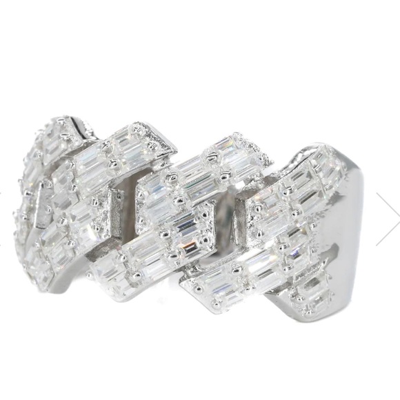 BAGUETTE CUBAN VVS MOISSANITE DIAMOND RING - Picture 3 of 3